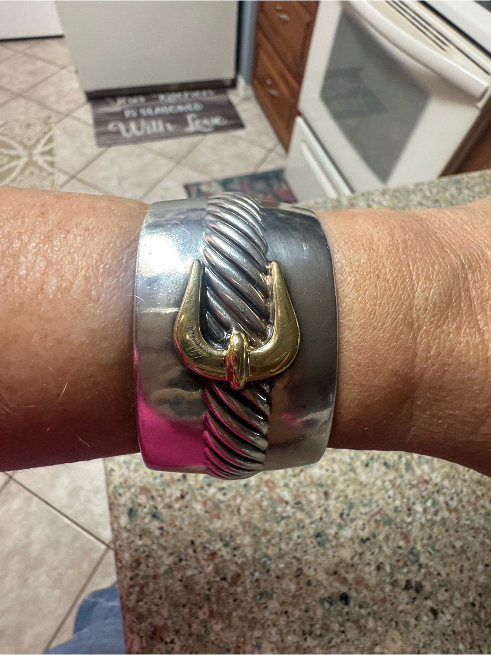 David Yurman wide cuff with 18k Buckle Rare 😳❤️ - Picture 17 of 17